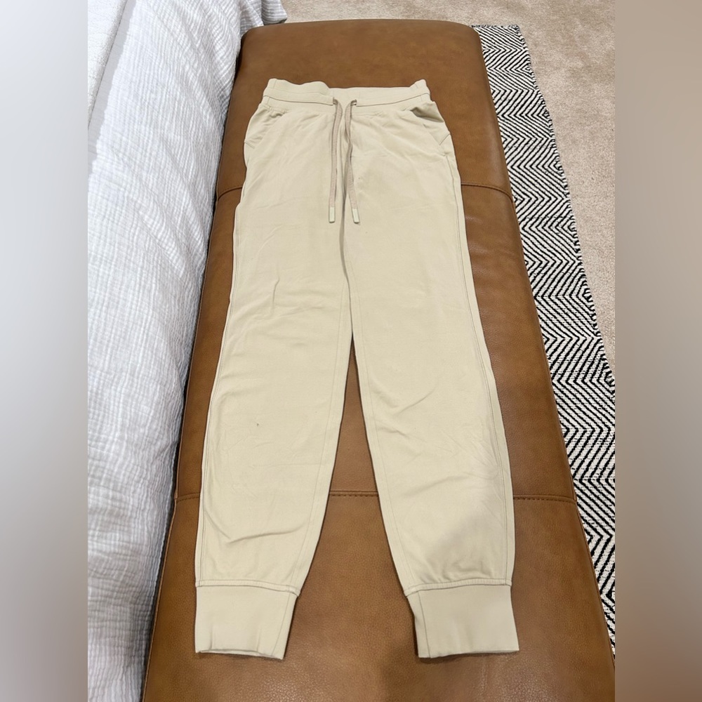 Lululemon joggers
